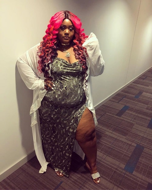 A picture of Tokyo Vanity flaunting her beautiful body.
